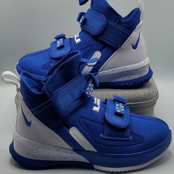 Nike Lebron Soldier XIII SFG TB Boys Size 5 NEW - Picture 1 of 9
